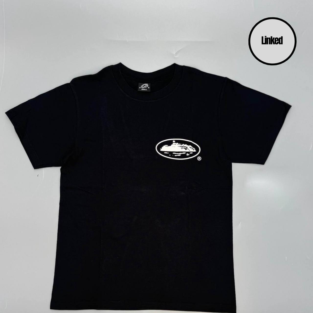 CORTEIZ BLACK ROUND LABELED T-SHIRT