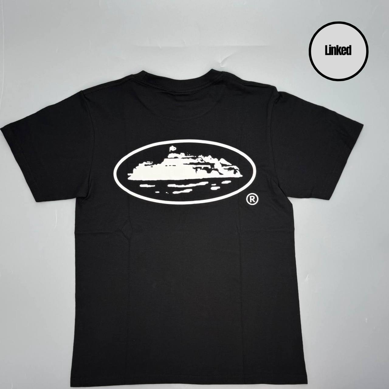 CORTEIZ BLACK ROUND LABELED T-SHIRT