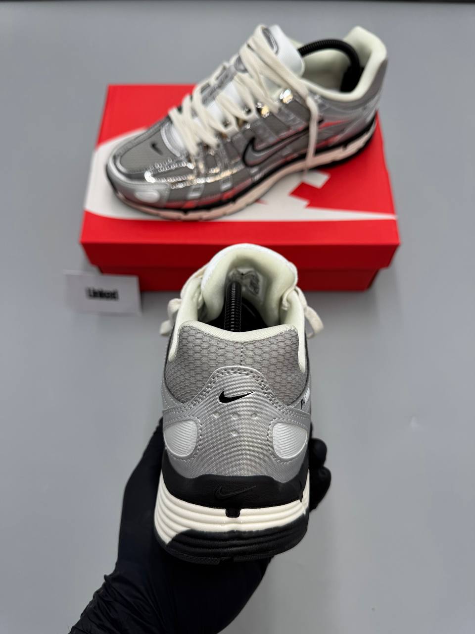 NIKE P-6000 METALLICS SILVER