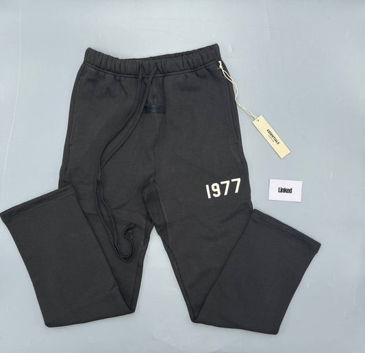 FEAR OF GOD / ESSENTIALS SS22 1977 IRON RELAXED JOGGERS