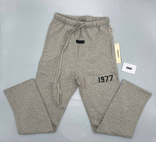 FEAR OF GOD / ESSENTIALS SS22 1977 DARK OAT RELAXED JOGGERS