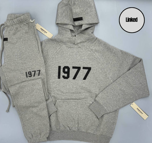 FEAR OF GOD / ESSENTIALS SS22 1977 DARK OATMEALTRACKSUIT